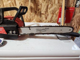 Milwaukee Chain Saw