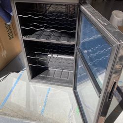 Newair 33 Bottle Wine Cooler. Perfect Working Condition.