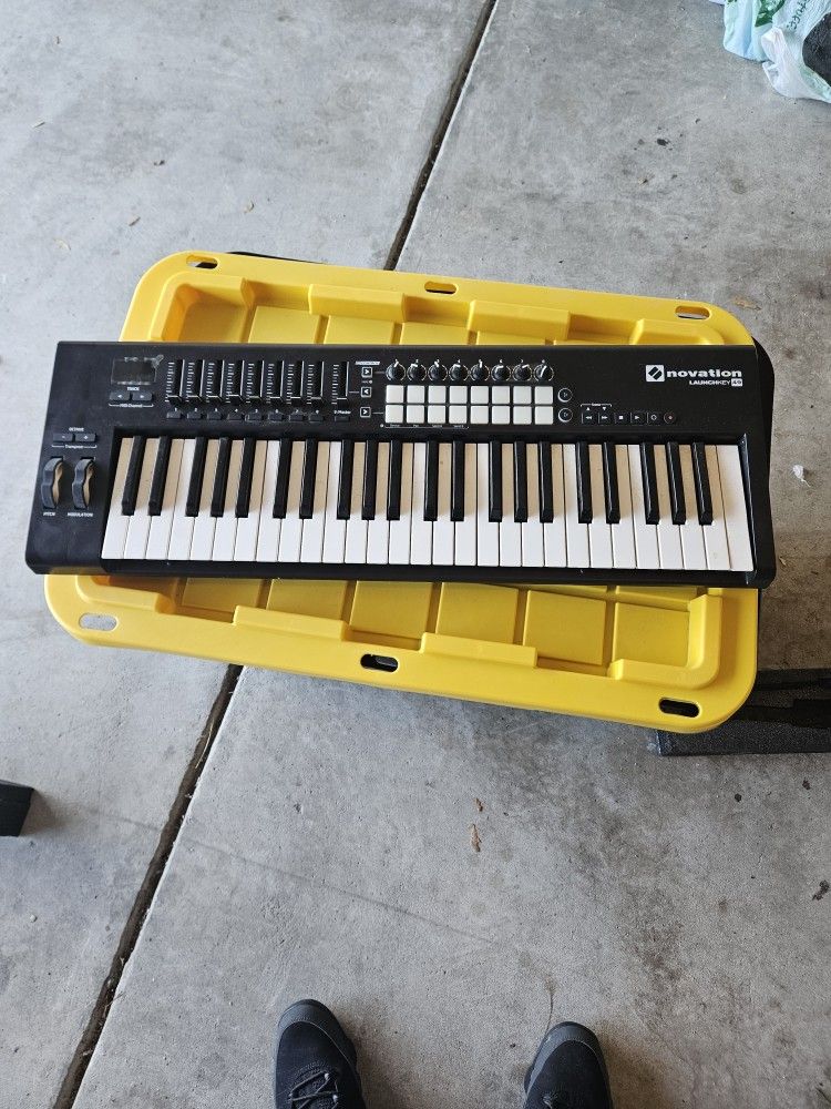 Launchkey 49 Keyboard