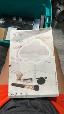 Urban table top led mirror