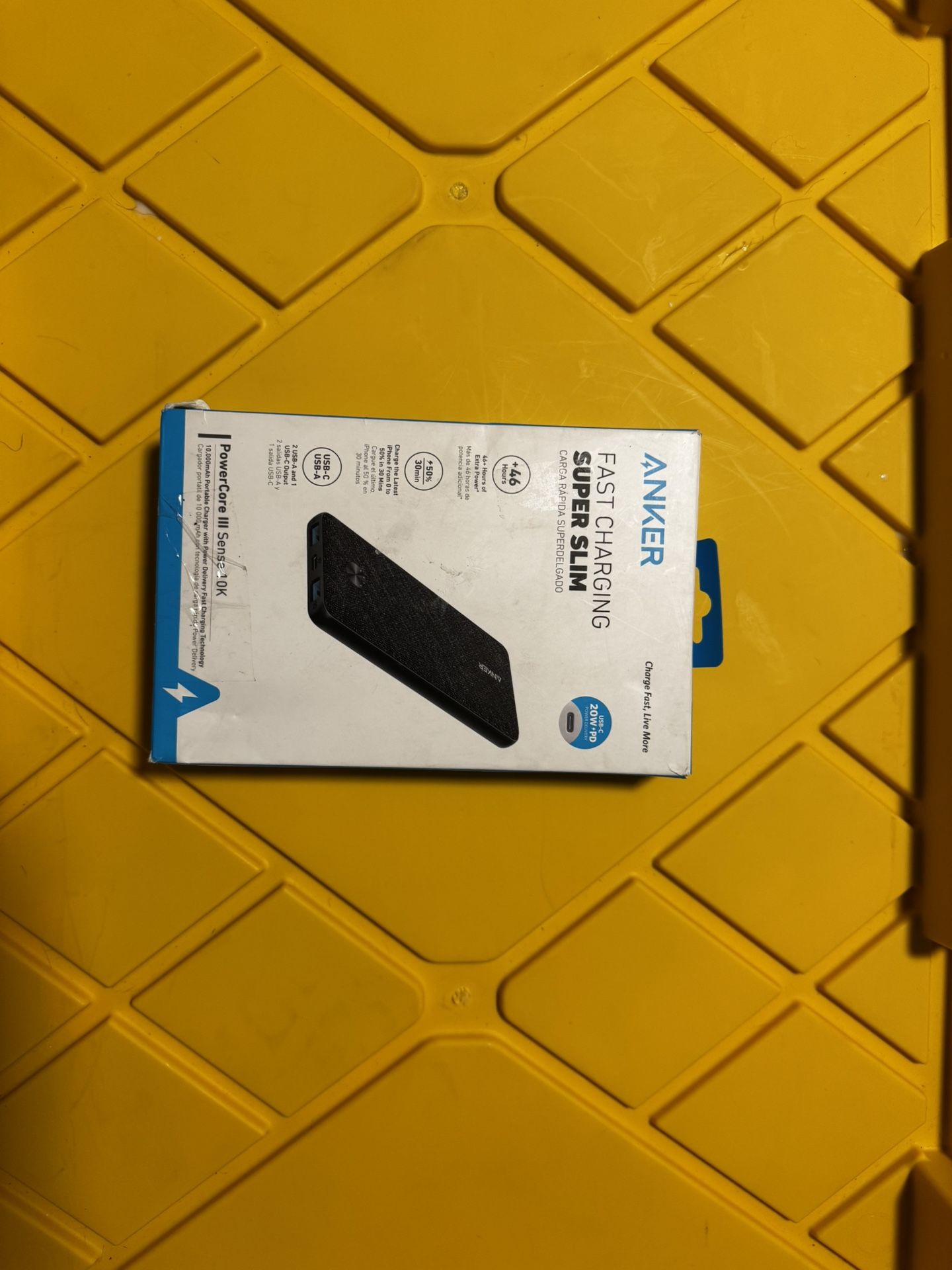 10,000 MAH anker Portable Charger