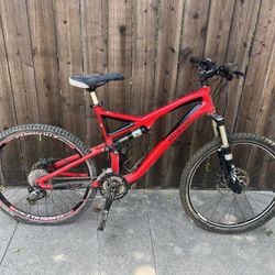 Mountain Bike - Specialized Stump Jumper