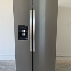 Brand New Whirlpool Refrigerator 