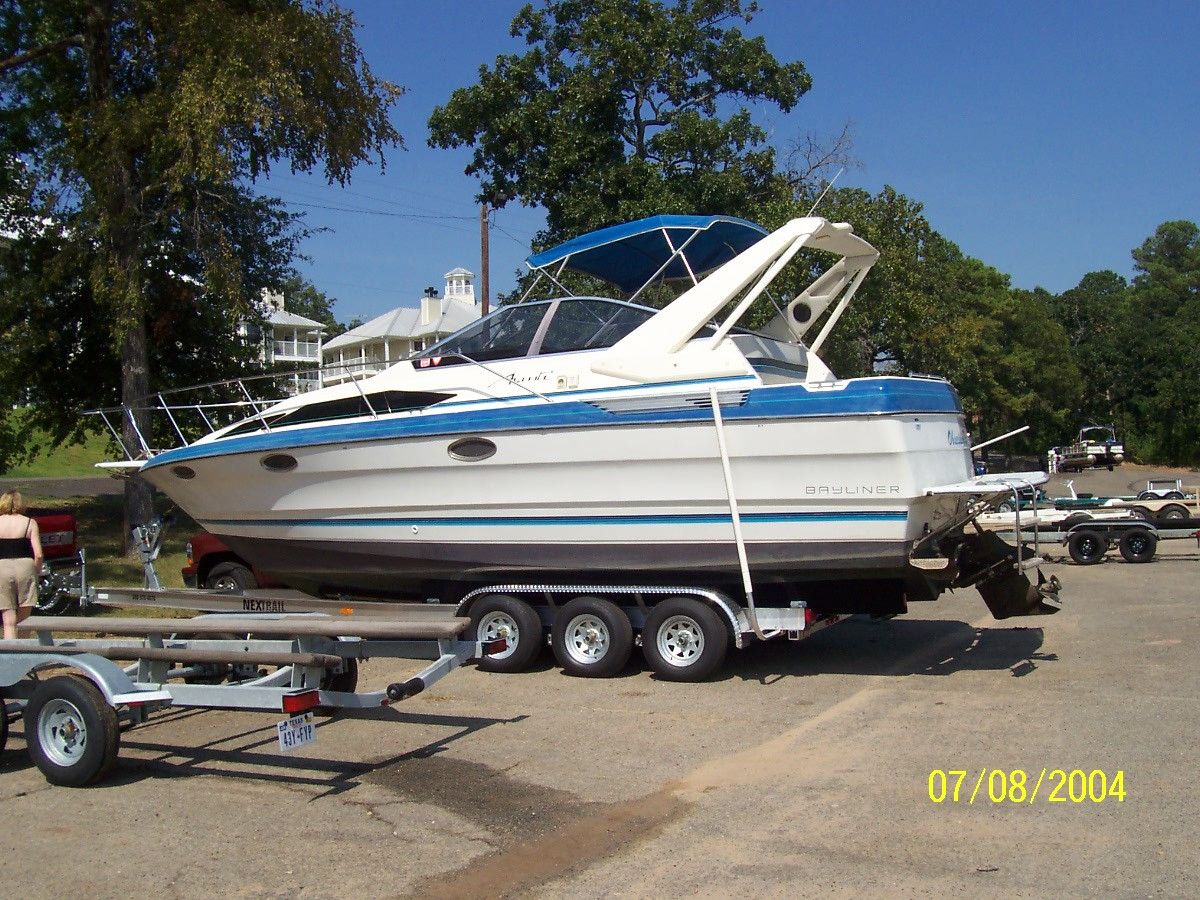 Photo 28ft Bayliner For Sale