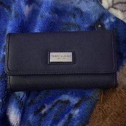 Tommy Hilfiger Woman’s Flap Wallet