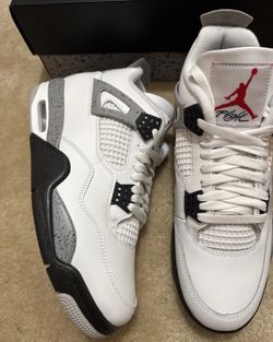 Jordan 4 White Cement Size 9.5