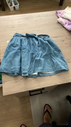 Girls Skirt (10/12)