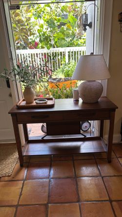 Entryway table