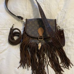 Louis Vuitton vintage boho bag with fringe