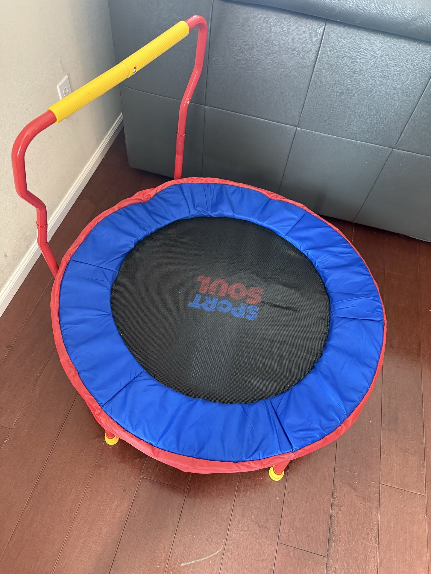 SPORTSOUL Mini Round Trampoline for Kids 36"