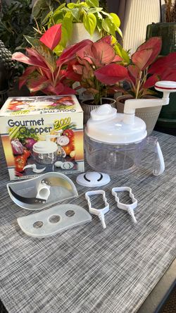 Gourmet chopper multi food processor