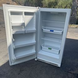 Household single door refrigerator (free local delivery)