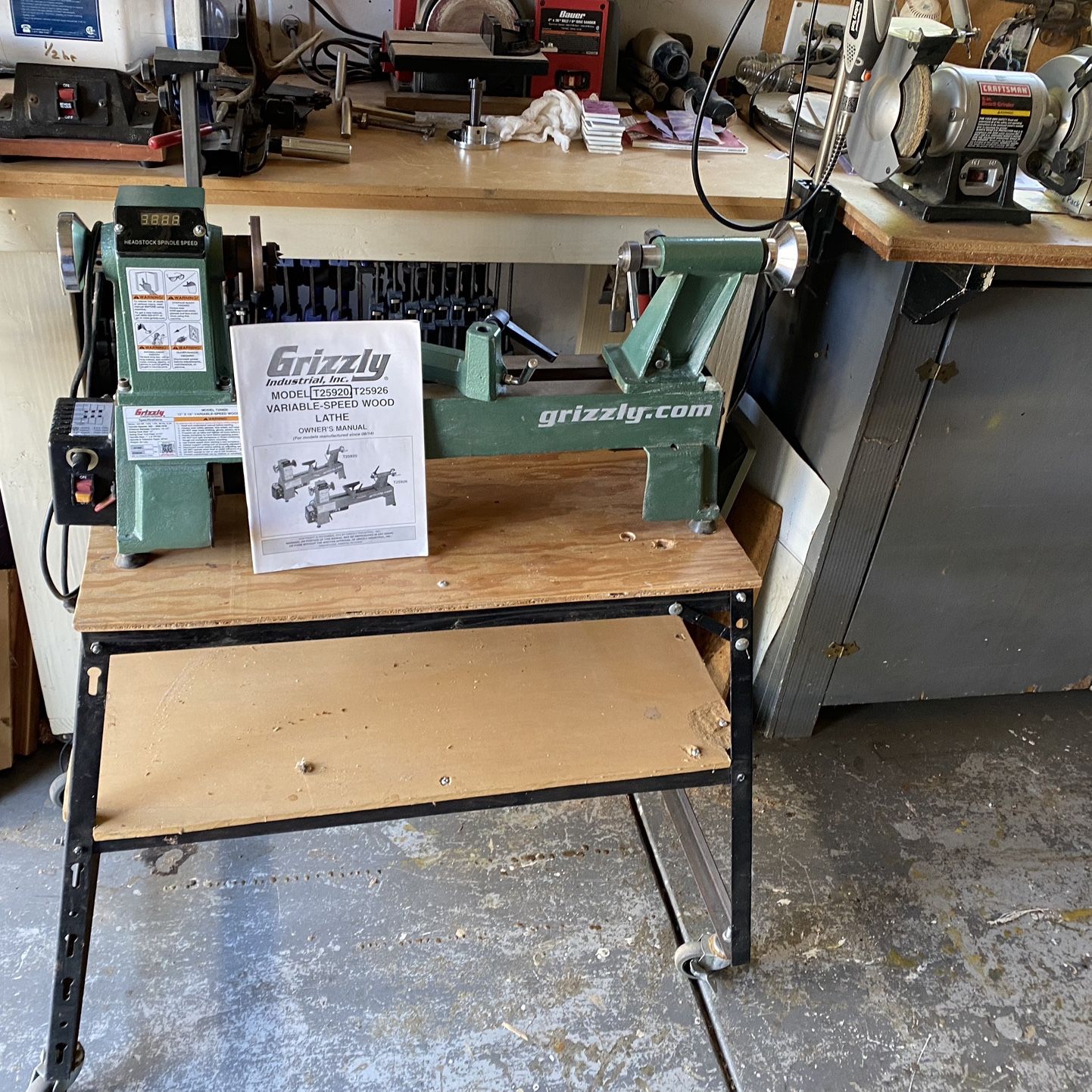 Grizzly T25920 T25926 Bench Top Wood Lathe for Sale in Lincoln CA