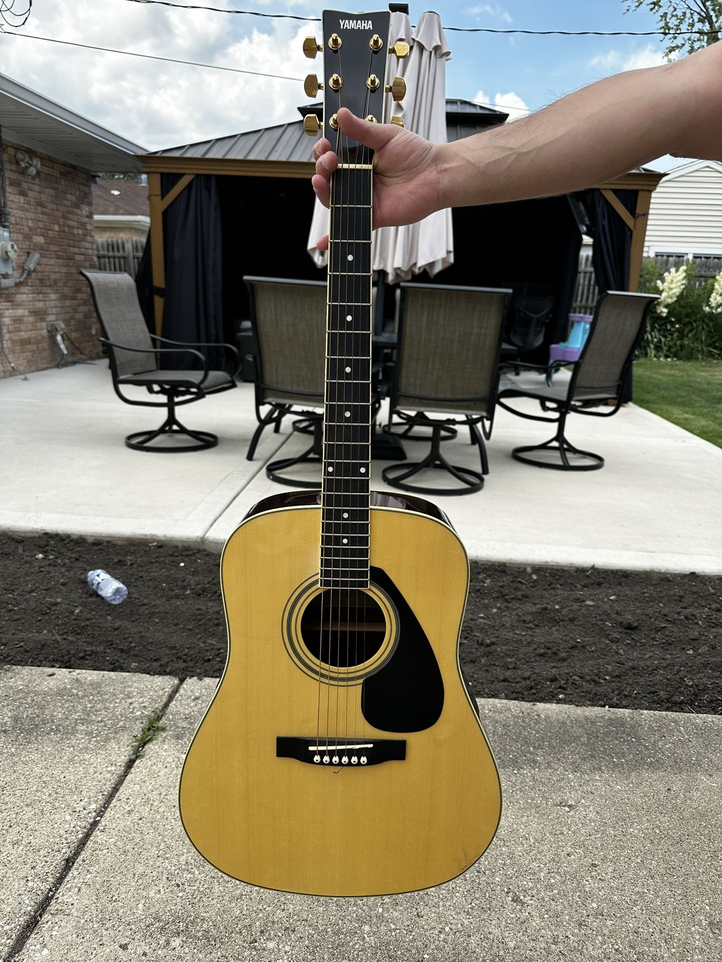 Yamaha Guitar