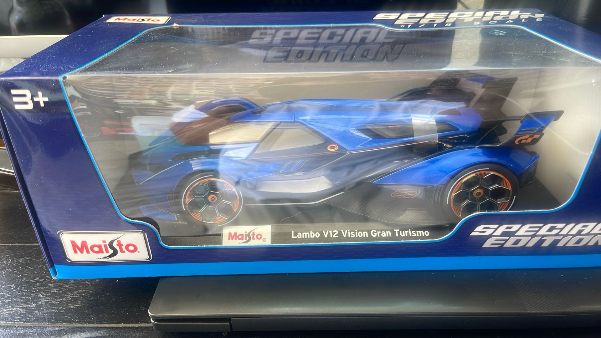 Lamborghini V12 Vision Gran Turismo 1/18