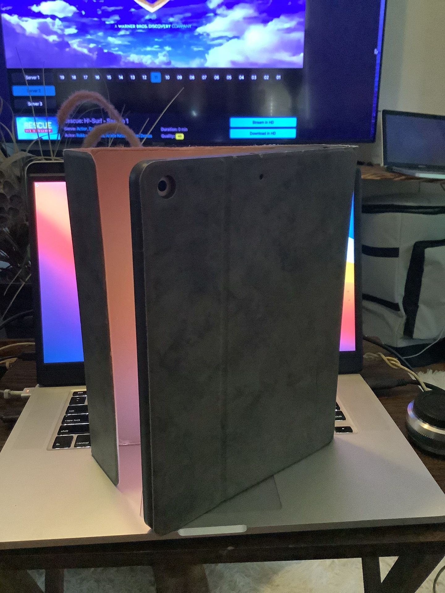 iPad 4 7th Gen 32gb Rose Gold W/ Case