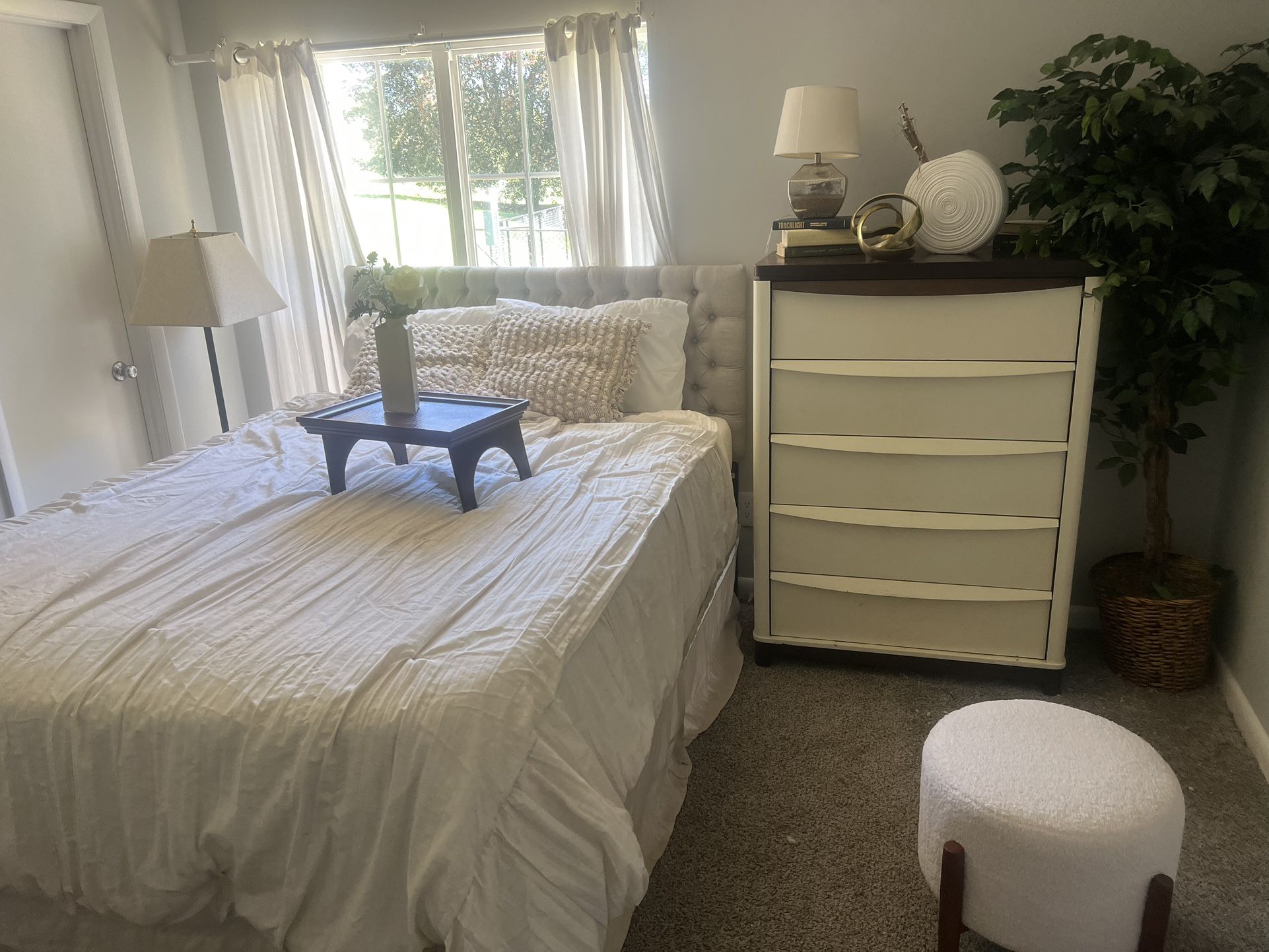 One Bedroom Set