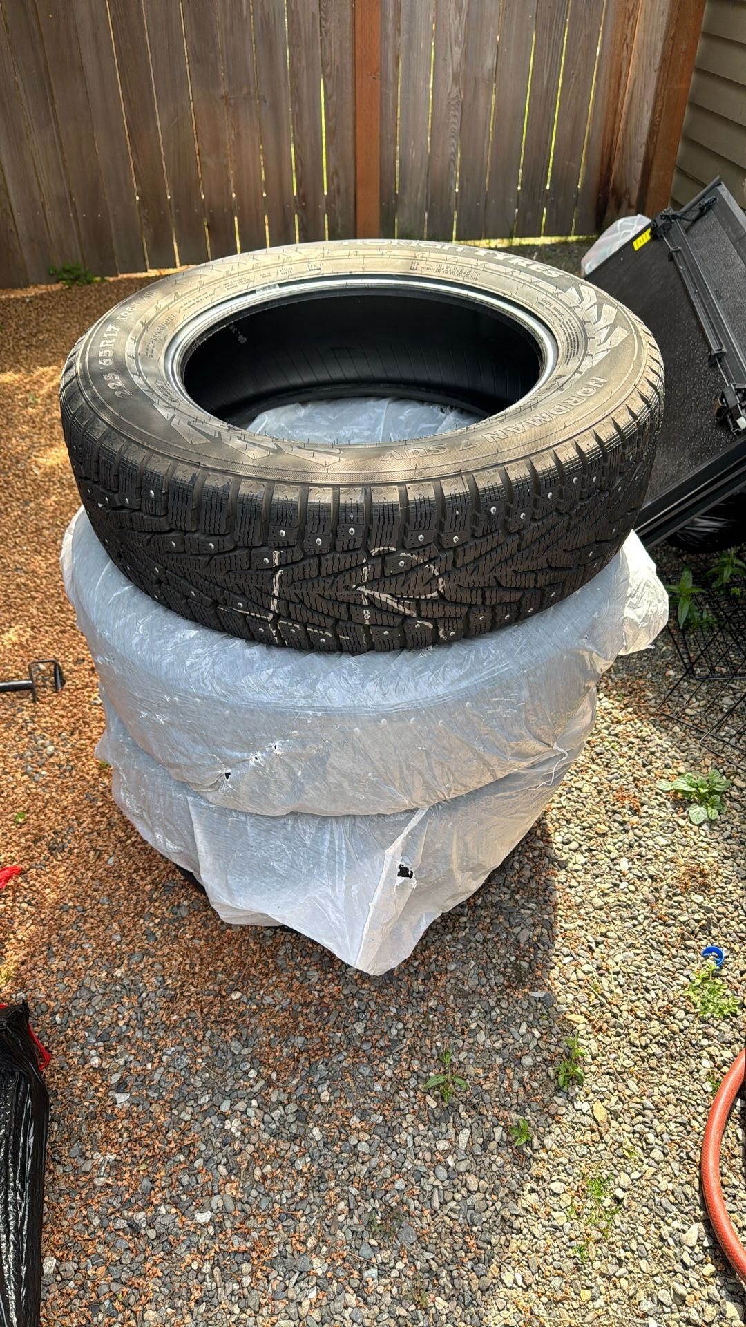 Winter Studded Tires. Nolan Tyres. Nordman 7 SUV 225/65/17