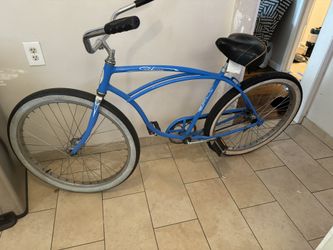 Schwinn Beach Cruiser