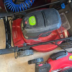 Toro Lawn Mower Set