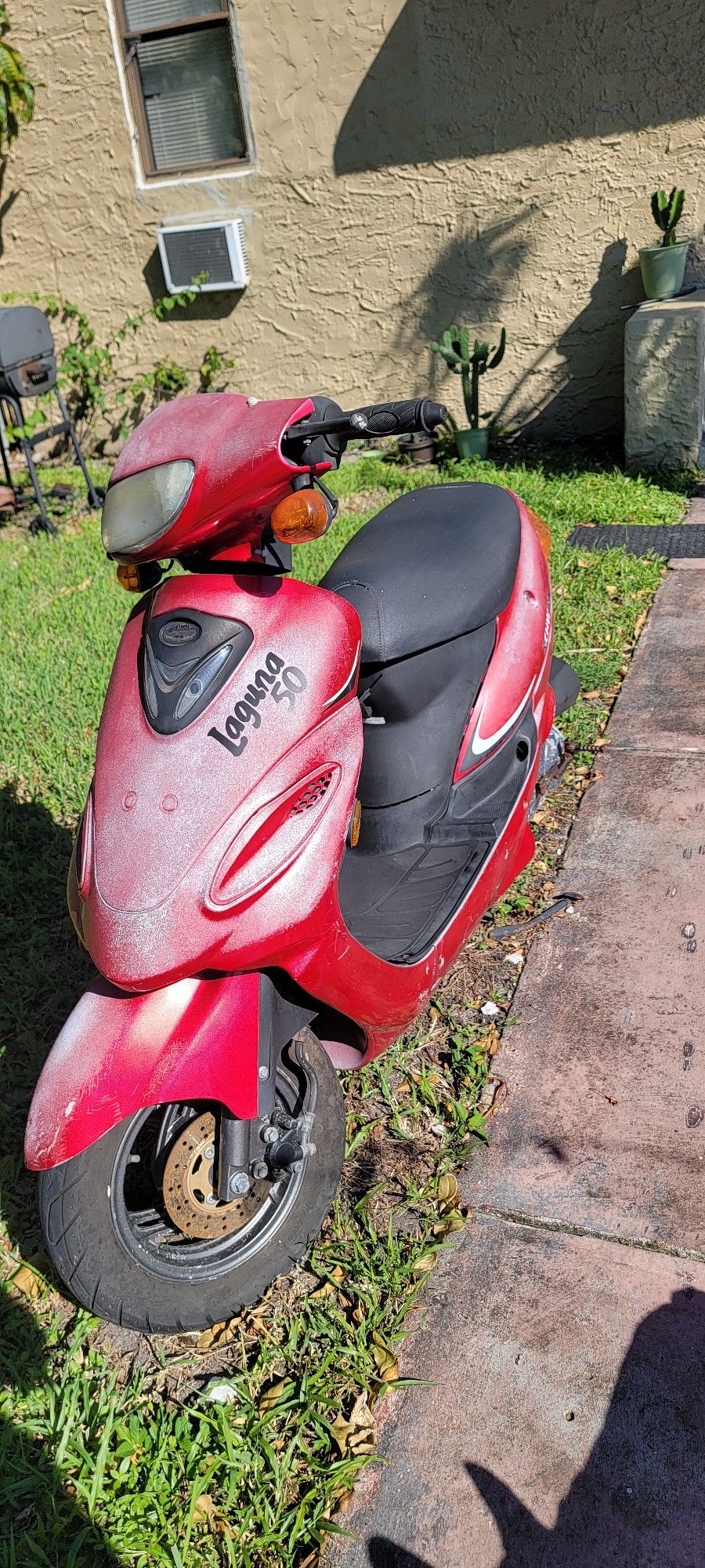 Schwinn Scooter 50cc for Sale in Hollywood, FL OfferUp