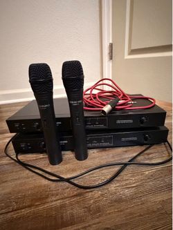 2 pack Gemsound GMW-61 Professional Wireless Microphones and Mic Cord