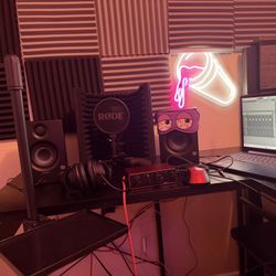 Studio Setup Equipment 