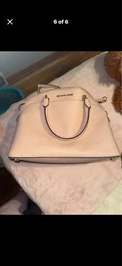 Light pink Micheal kors purse