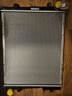 2002-2004 Dodge Ram Radiator 3.7lv6 4.7l V8