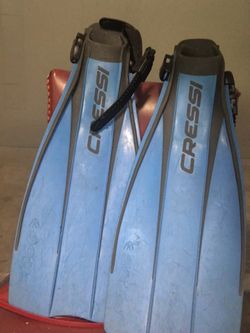 Cressi Scuba Diva frog flippers