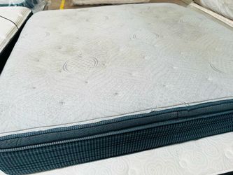 King Pillowtop mattress set