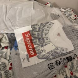 Supreme Box Logo