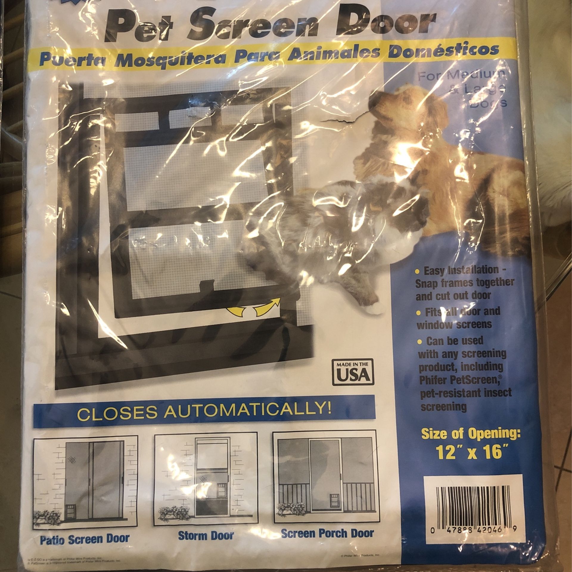 PET SCREEN DOOR