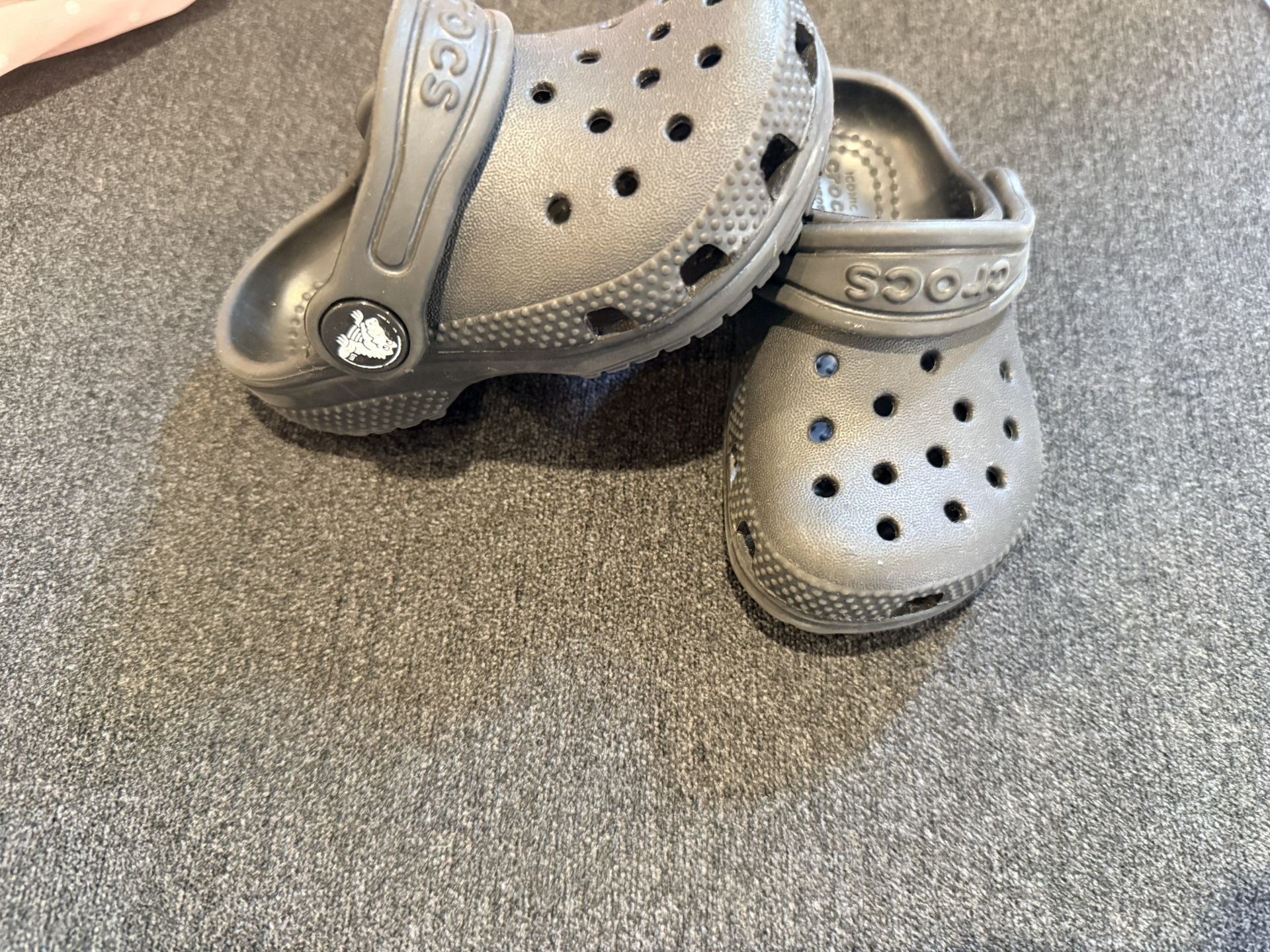 Toddler Black Crocs