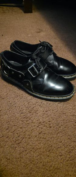 Doc Martens Henree Unisex Size M6 or W7