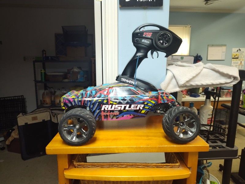 Traxxas Rustler