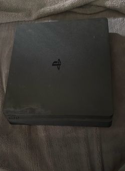 PS4 Pro Slim