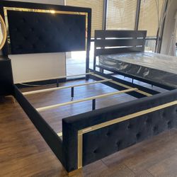 Black & Gold Queen Size Bedframe 
