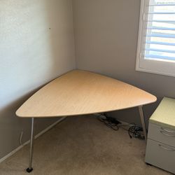 Rolling Office Desk/Table