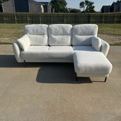 Reversible Sectional Sofa With Ottoman