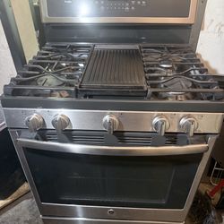 🔥GE Gas Stove – Great Condition