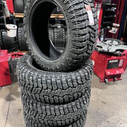 LT 33X11.50R20 RADAR RENEGADE R/T full tires set DOT2025 95% life  takeoff 