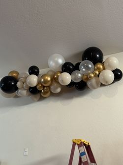 Free Balloon Garland