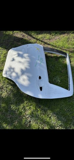 2012-2019 Toyota Yaris Left Rear Door