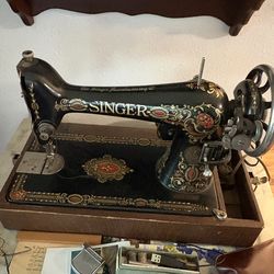 1921 Singer sewing machine
