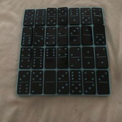 Dominoes 