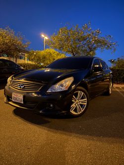 2015 Infiniti Q40