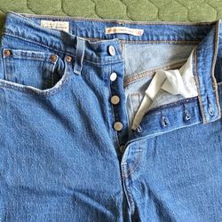 Levi’s Women's Ribcage Straight Ankle Jeans - Size 27