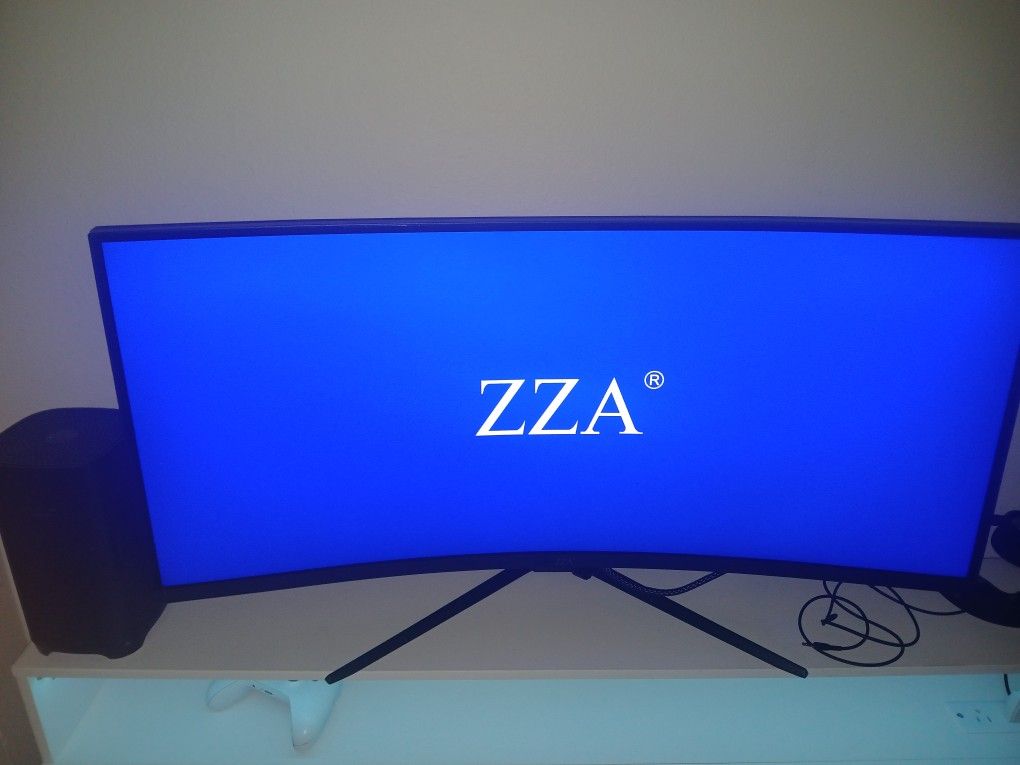 Zza Gaming Monitor And Desk