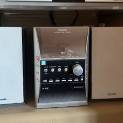 CD / Cassette Stereo System